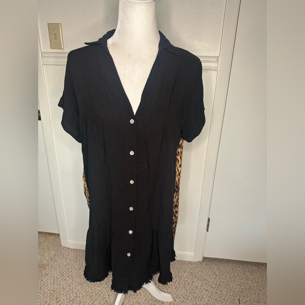 Umgee Stylish Black Dress with Leopard Print size S